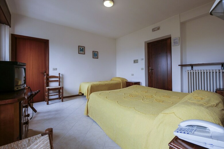 Hotel Albergo De March