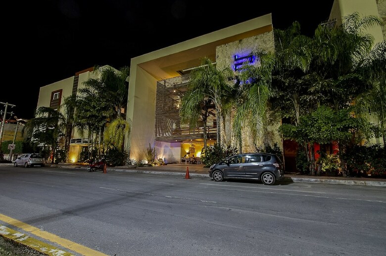 Apartamentos Sabbia  Dowtown Condos By Mikitito Rentals