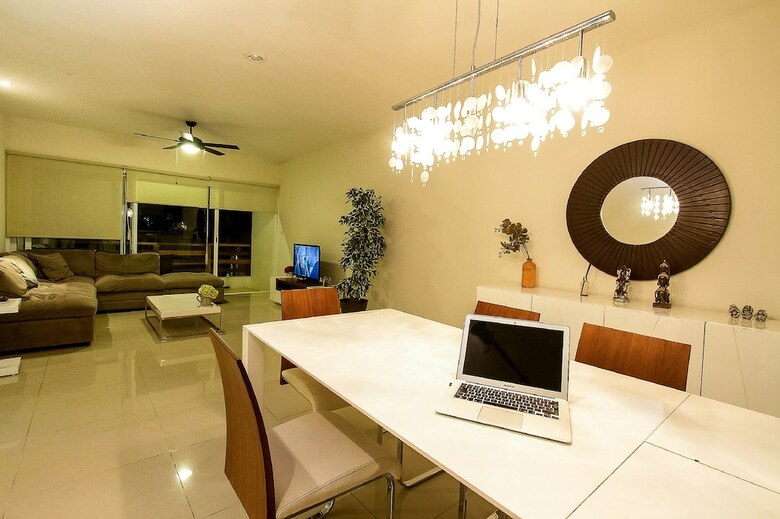 Apartamentos Sabbia  Dowtown Condos By Mikitito Rentals