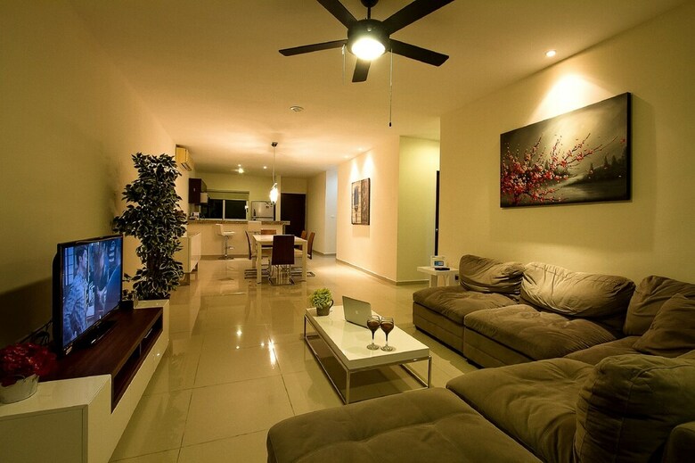 Apartamentos Sabbia  Dowtown Condos By Mikitito Rentals