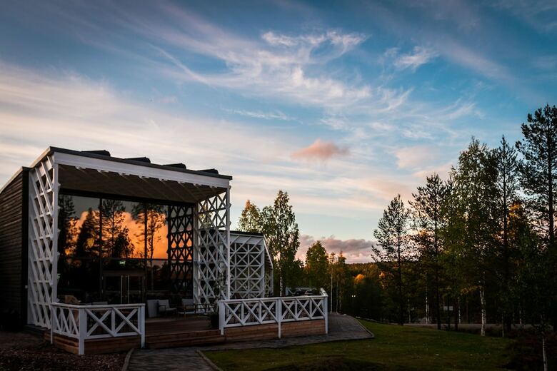 Arctic Treehouse Hotel