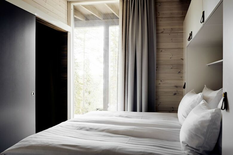 Arctic Treehouse Hotel