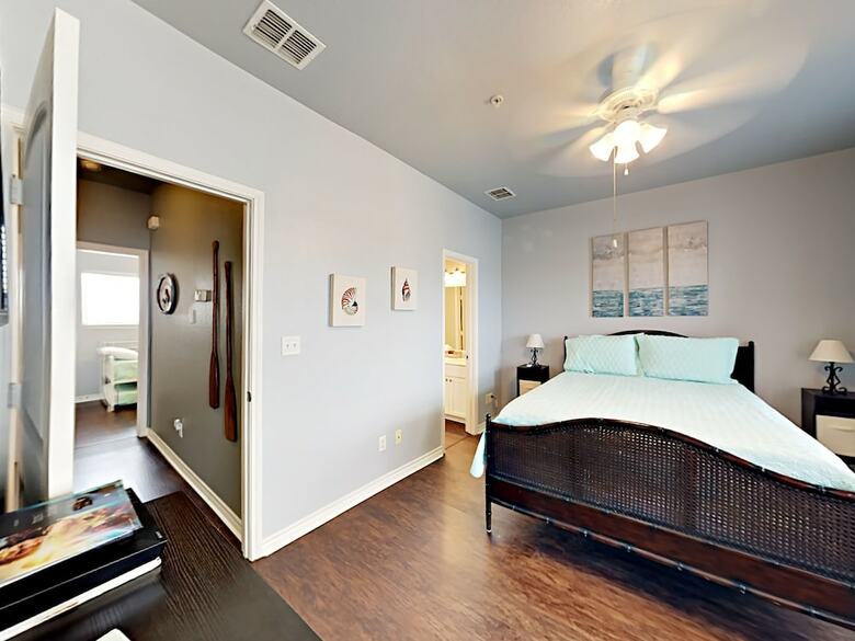 Coconutties - Three Bedroom Condo