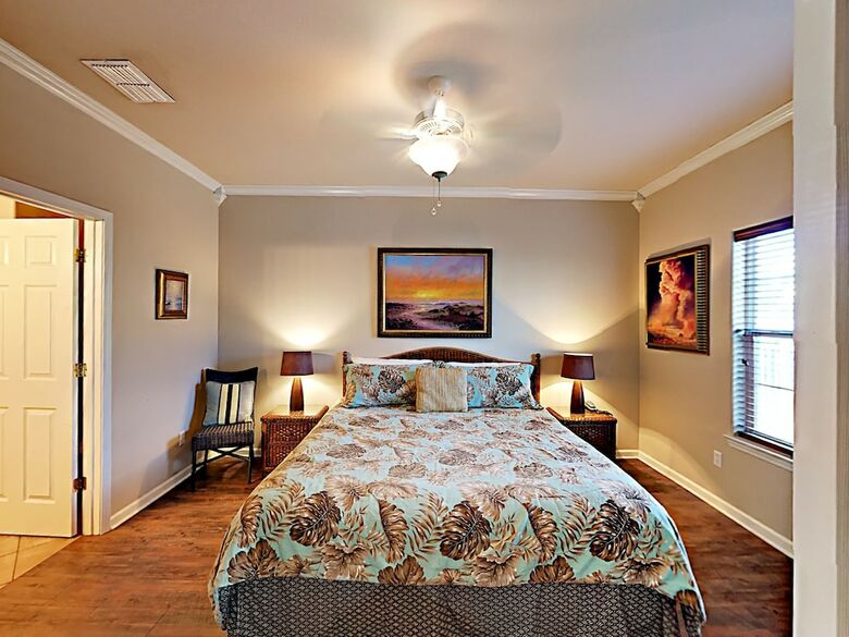 701ns Barefoot Getaway - Two Bedroom Townhome