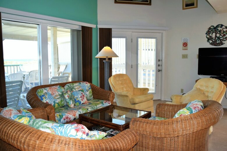 Dolphin House On The Beach - Four Bedroom Home