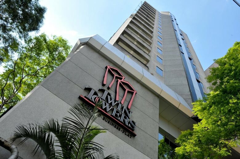 Hotel Twin Towers Flat