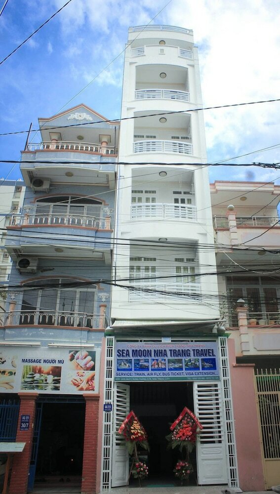 Sea Moon Hotel
