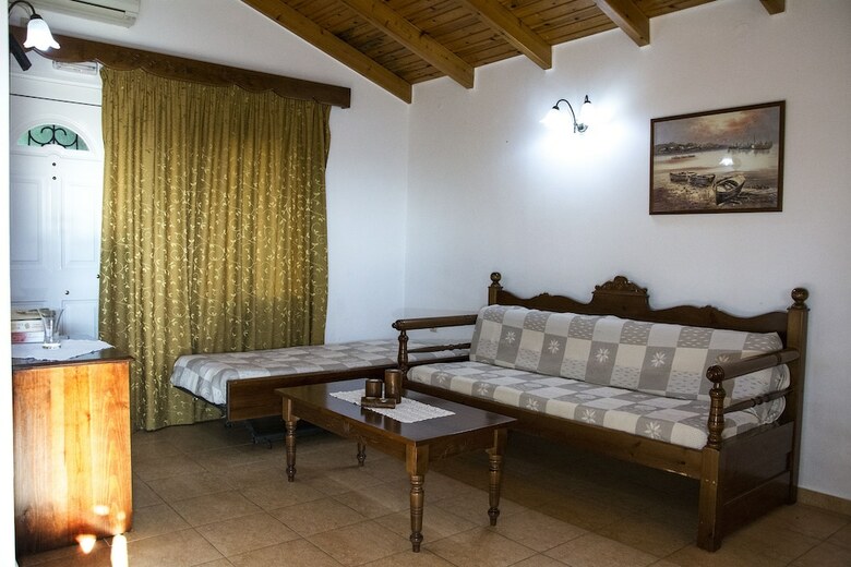 Apartamentos Plakalona