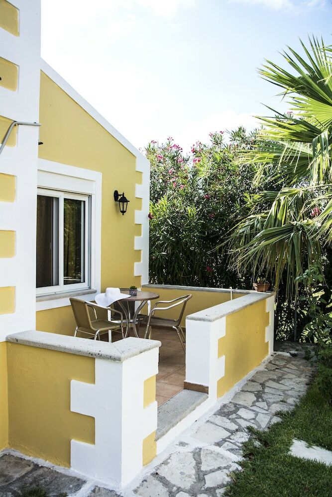 Apartamentos Plakalona