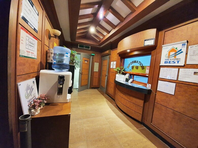 Hotel Hill Motel