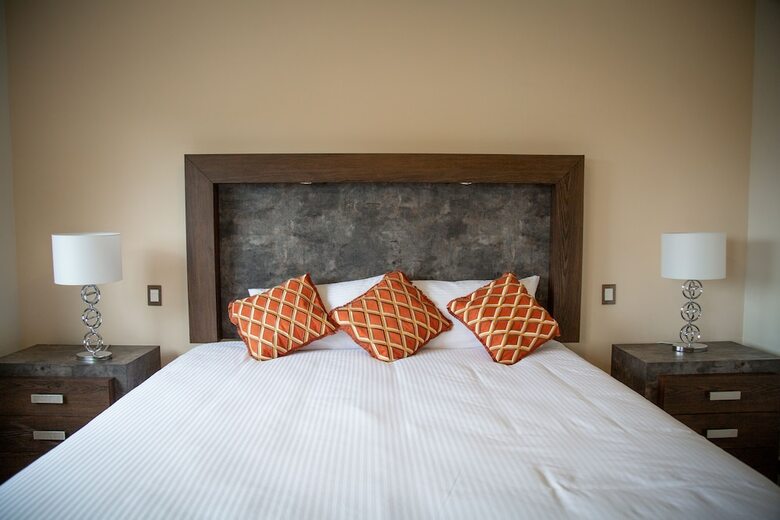 Tres Soles Apartments