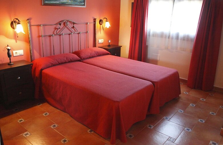Villa Encinar De Haldudo - In The Suburbs