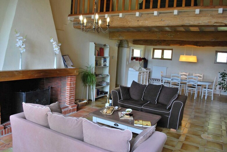 Domaine De La Bade - In A Rural Location