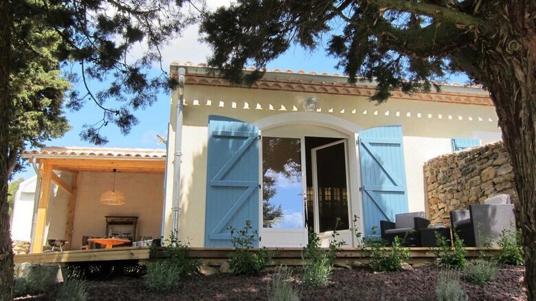 Domaine De La Bade - In A Rural Location