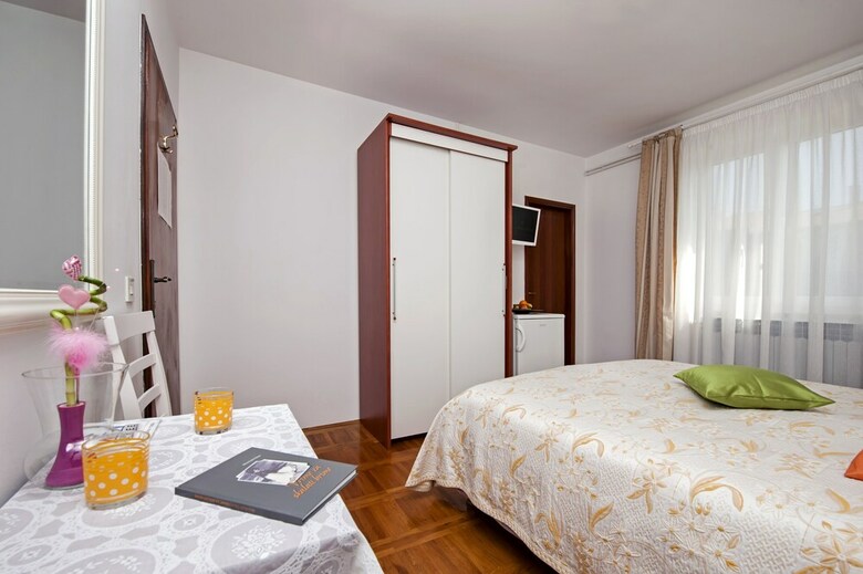 Hotel Rooms Stefania