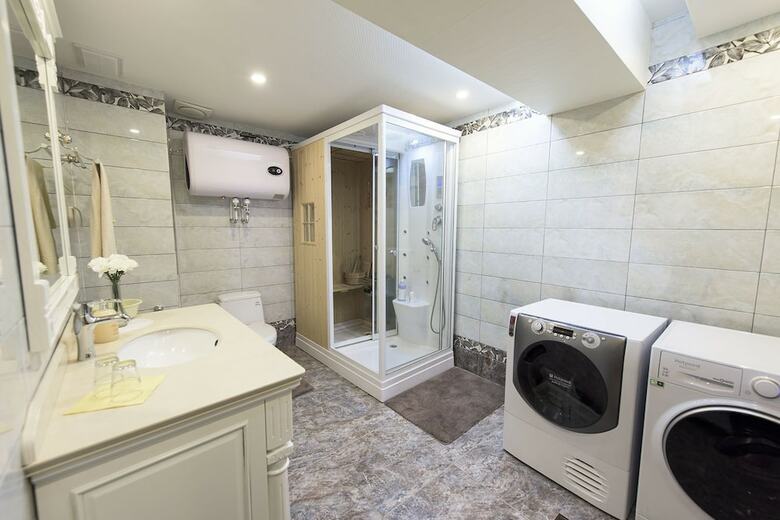 Azara Bed And Breakfast