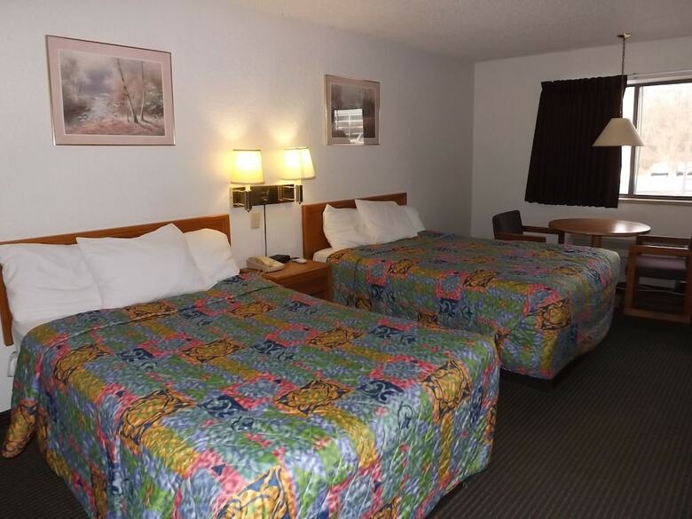 Hotel Kci Lodge