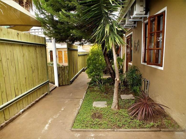 Bed & Breakfast Uzuri Guesthouse