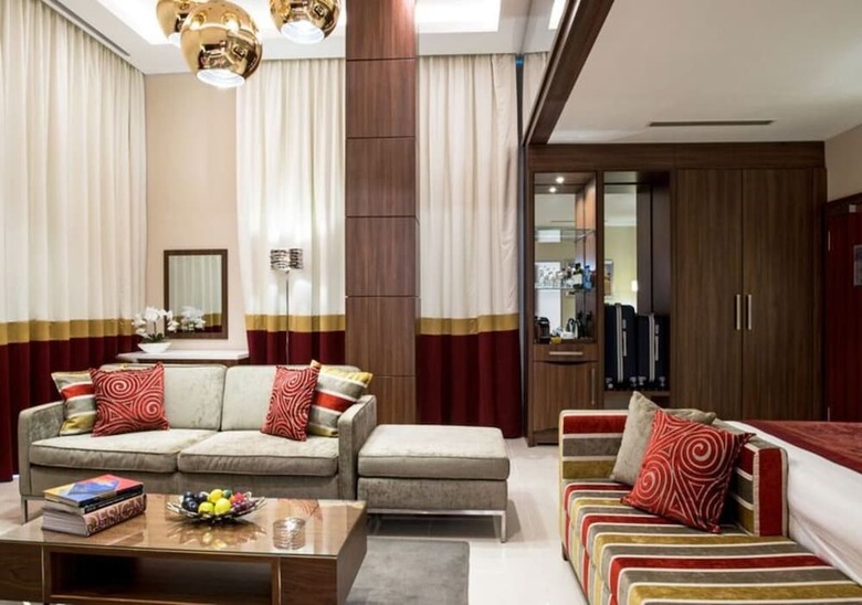 The Envoy Hotel