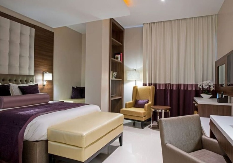 The Envoy Hotel
