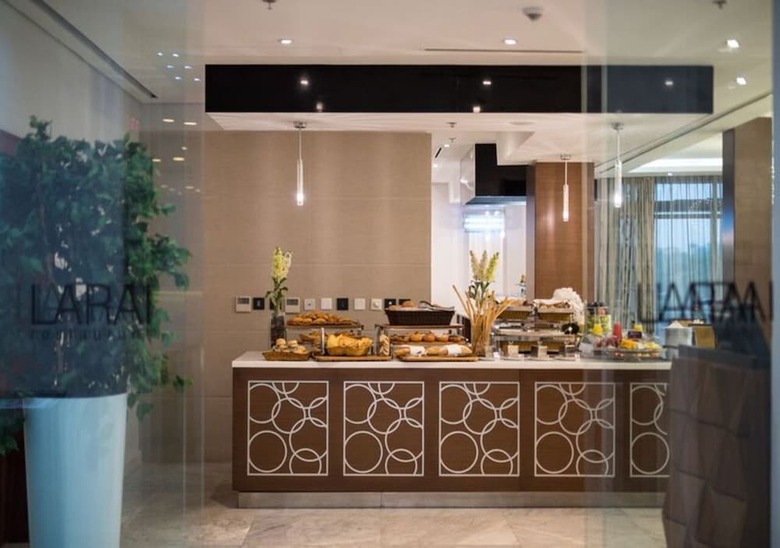The Envoy Hotel