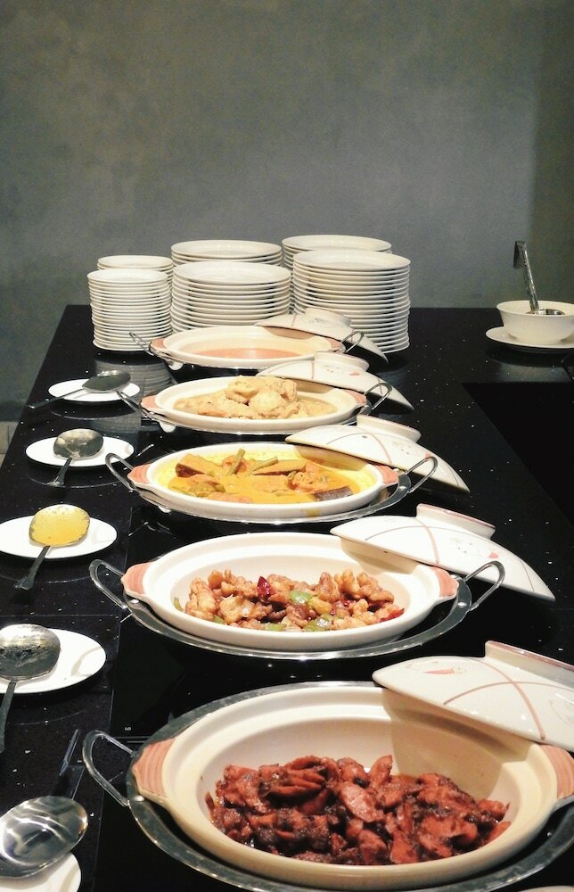Hotel Gloria Residences Ion Delemen