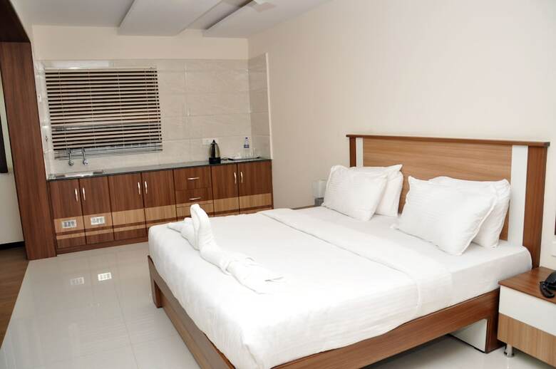 Hotel Santhoshpuri