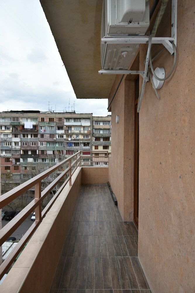 Gallery Apartment A