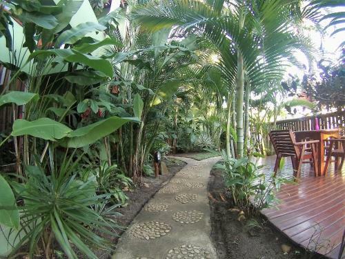 Hostal Pousada Maanain