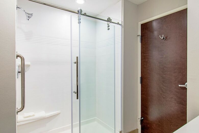 Hotel Comfort Suites Humble Houston At Beltway 8