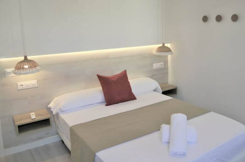 Hostal Xubec - Alberg Juvenil