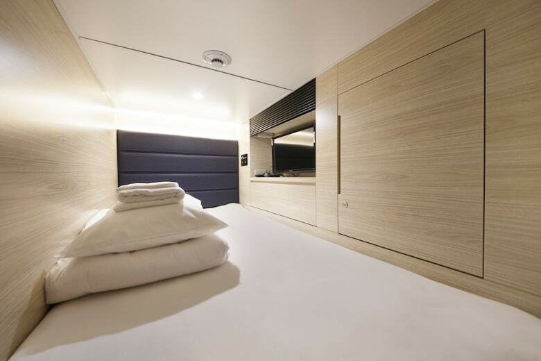 Hostal Cabin Inn Himeji Ekimae - Hostel