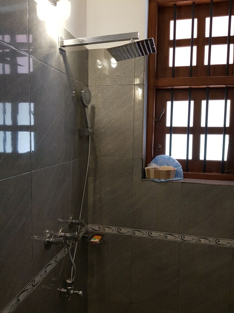 Hotel Araliya Cottage