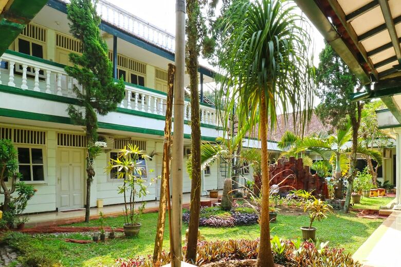 Camelia Hotel