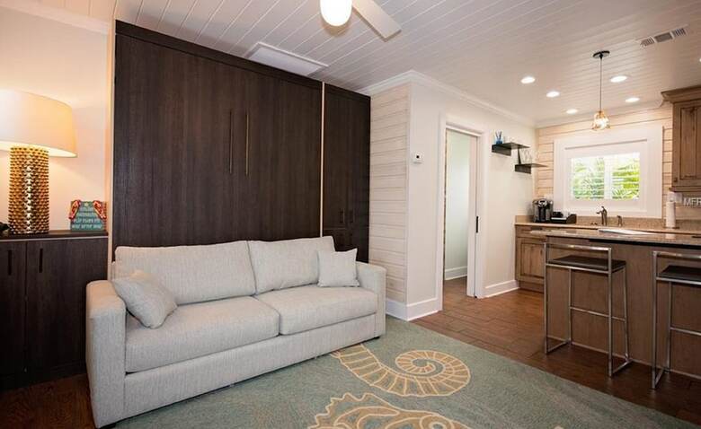 6west Beach Cottages