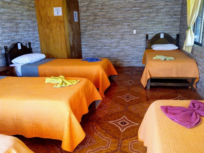Hostal Hostel Camping Mihinoa