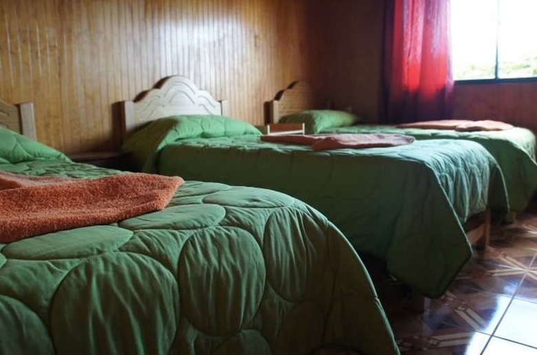 Hostal Hostel Camping Mihinoa