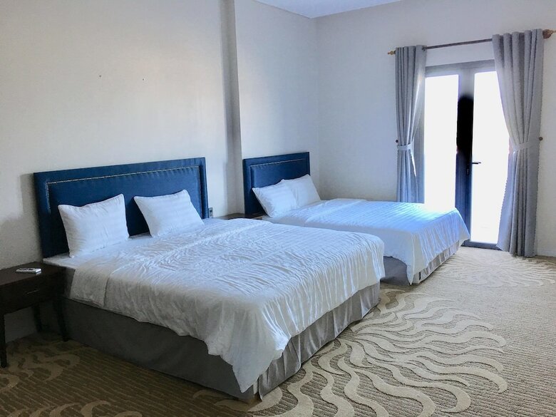 Thu Trang Beachfront Hotel