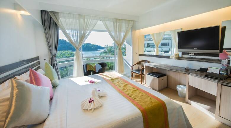 Hotel The Bliss South Beach Patong