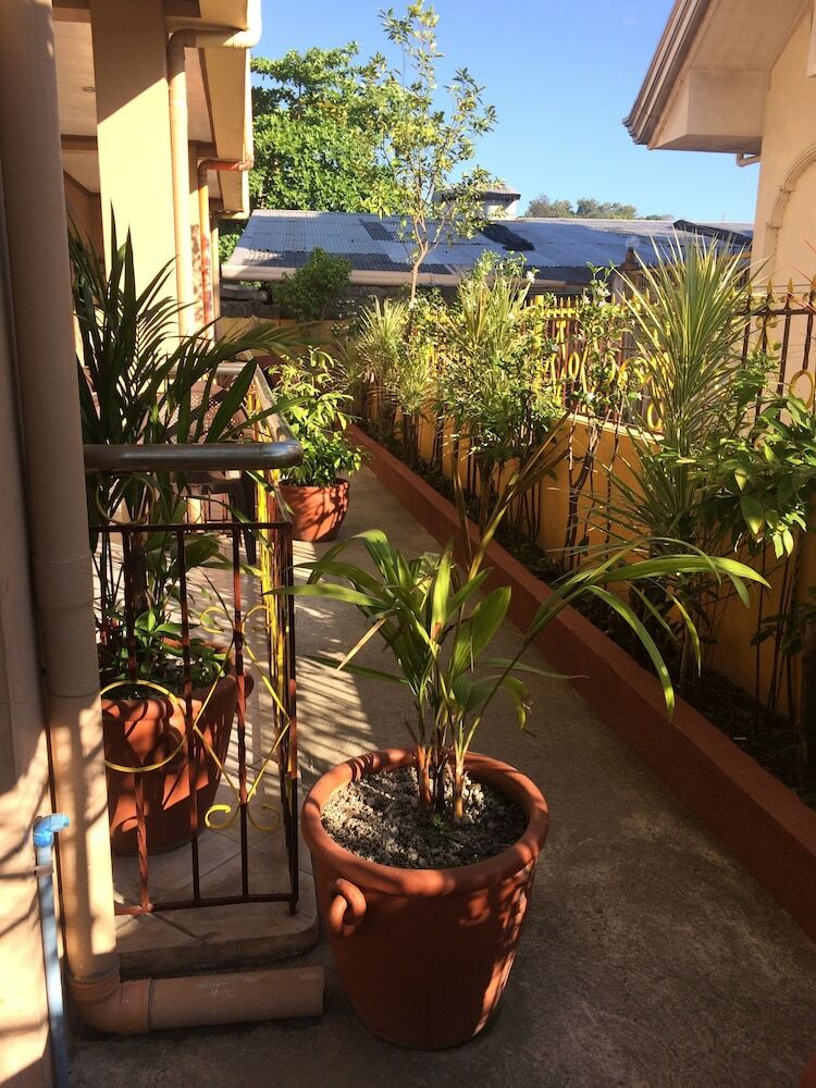 Sunrise Apartelle