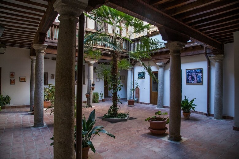 Apartamentos La Casa De Los Infantes By Toledo Ap