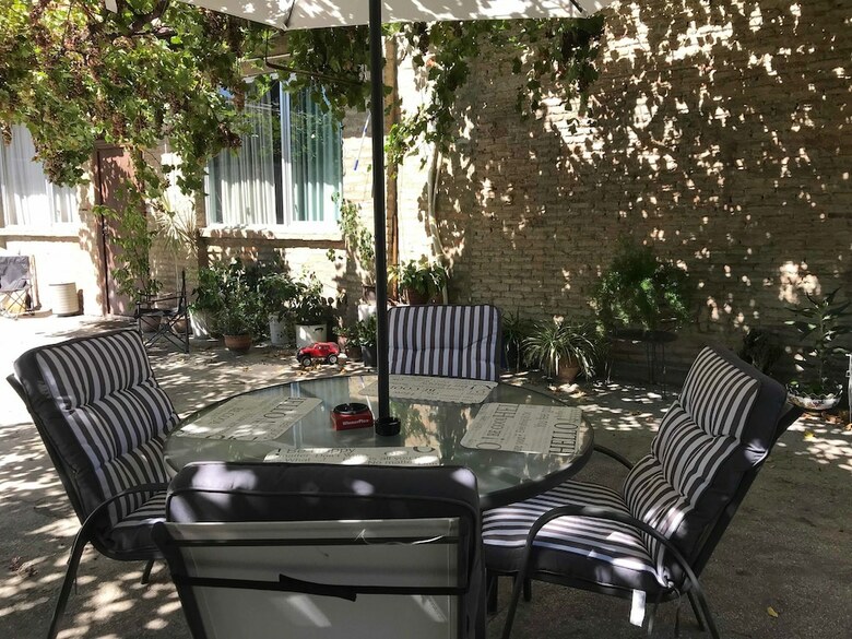 Talaveri Apartment In Old Tbilisi