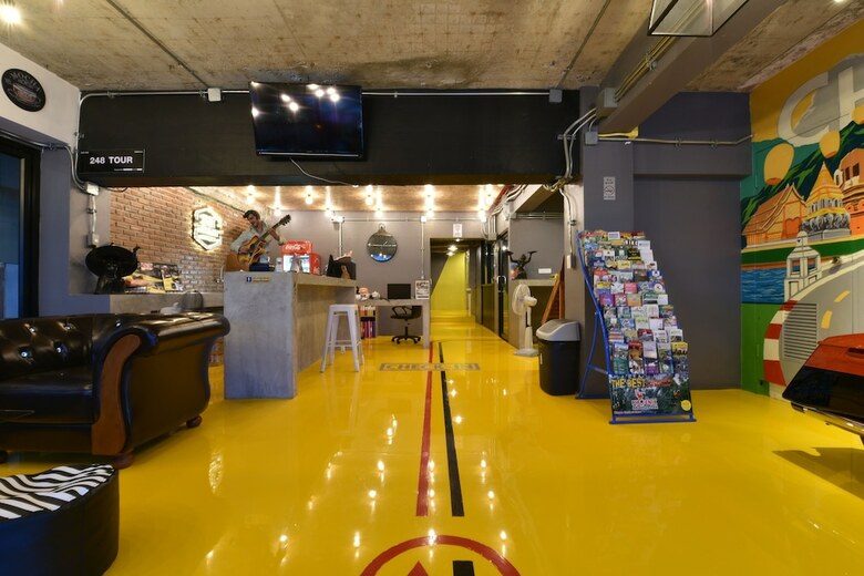 Hostal 248 Street Hostel