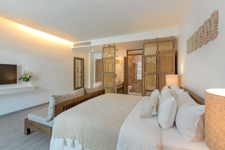 Hotel Eden Beach Resort And Spa