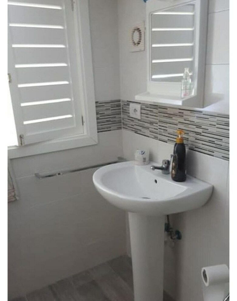 Apartment With 2 Bedrooms In Napoli, With Wifi