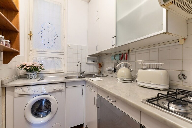 Rome As You Feel - Paradiso Apartment