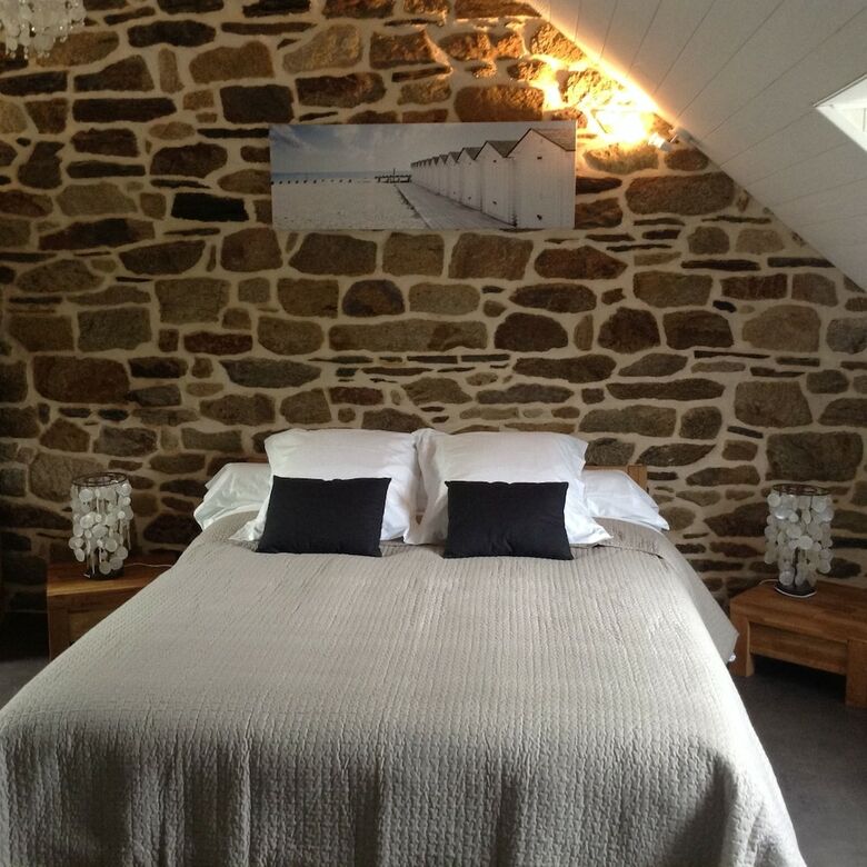 G�te De Kervehun - Near The Airport