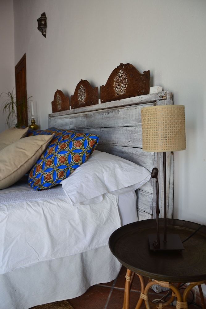 Bed & Breakfast The African House