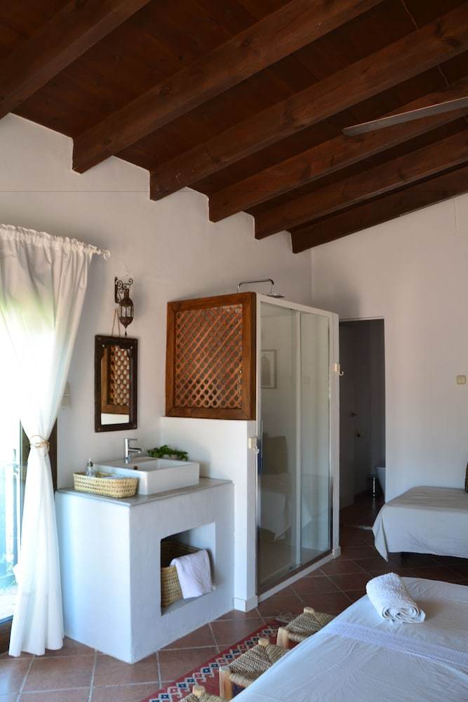 Bed & Breakfast The African House