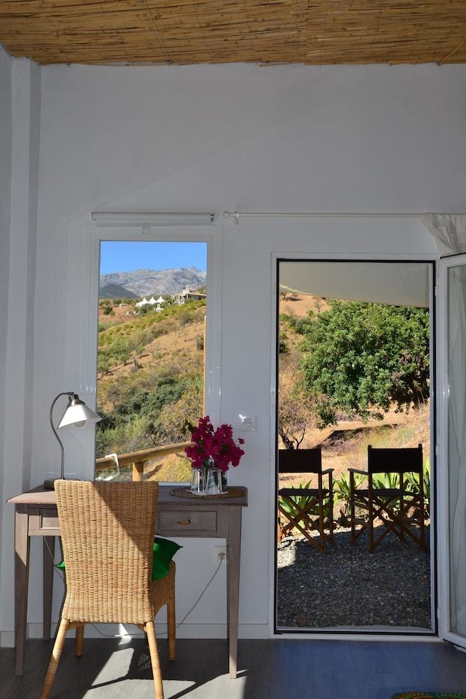 Bed & Breakfast The African House